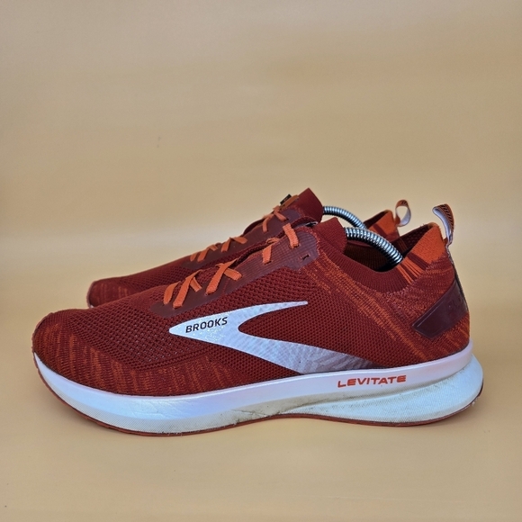 Brooks Levitate 4 Men’s Red White Running Shoes Size 11.5 main image 6